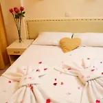 Avisos Hotel And Apartment