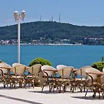 Cunda Kivrak Hotel