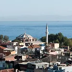 Aslan Apartments