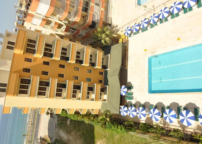 Gold Twins Family Beach Hotel