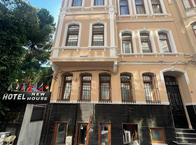 Hotel New House