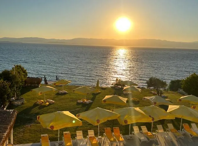 Life Point Hotel