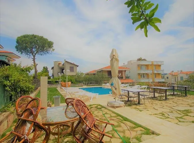 Cunda Kordon Otel