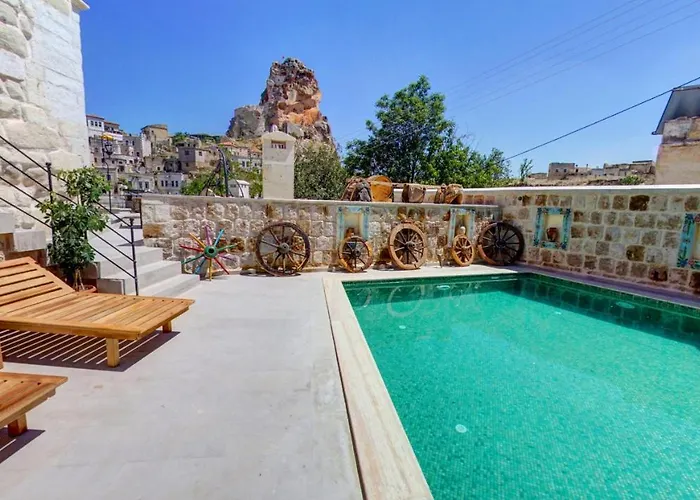 Capp Royal Cave Hotel