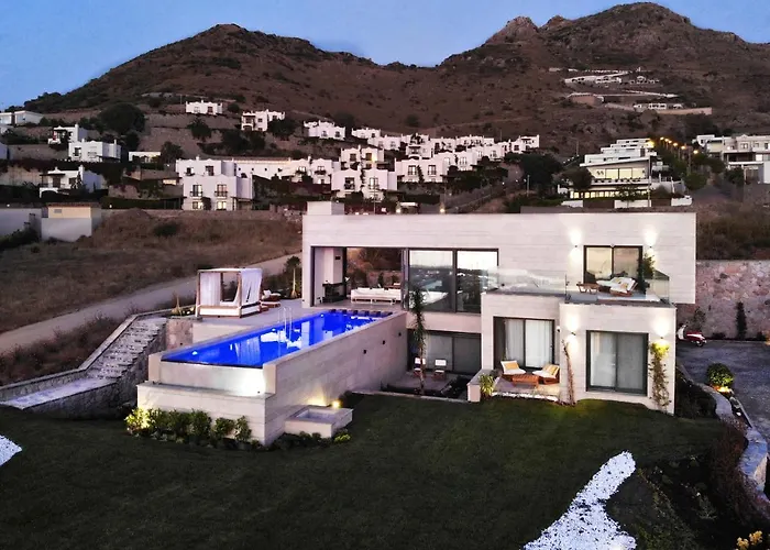 Vistaport B - Luxury Villa