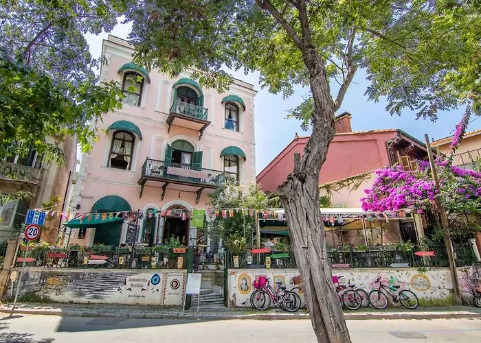 Bueyuekada Anastasia Meziki History Mansion