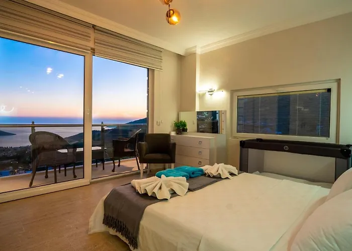 Fantastic Kalkan Villa With Heated Infinity Pool & Amazing Sea Views