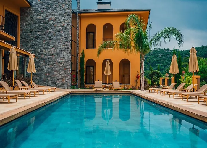 The Remote Hotel