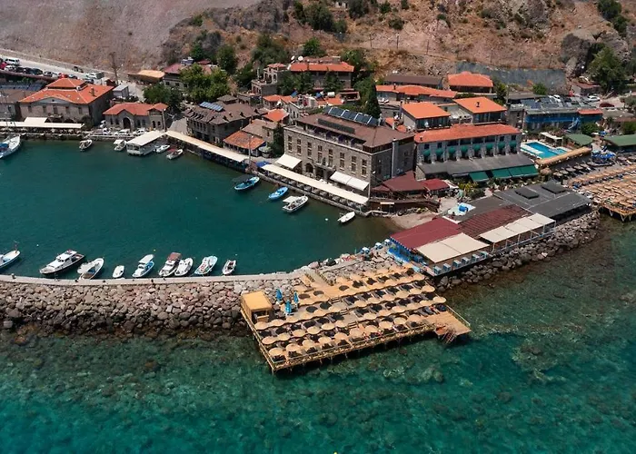 Assos Troy Port Hotel