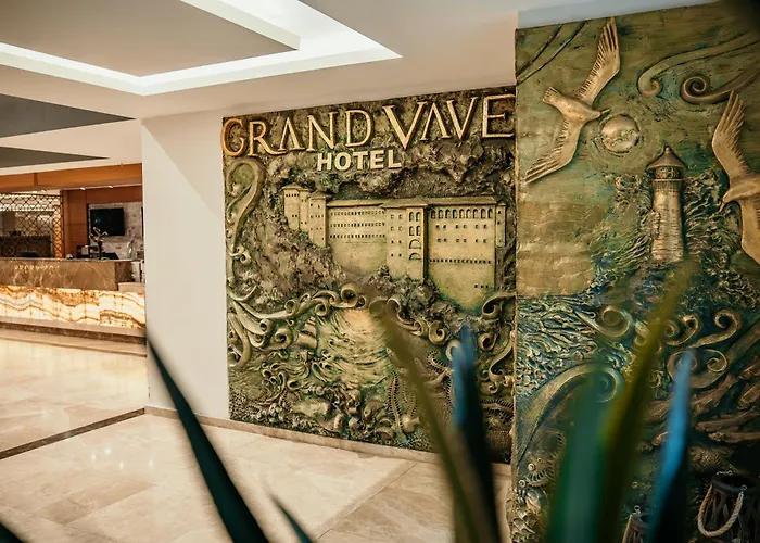 Grand Vaves Hotel