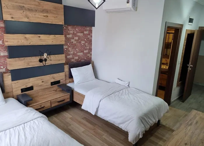 Imroz Adali\'S Butik Otel