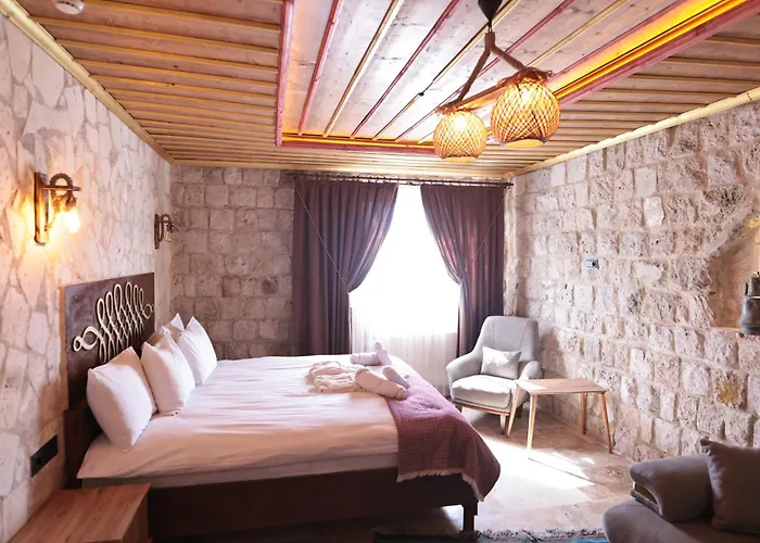 Stone Owl Otel & Restaurant