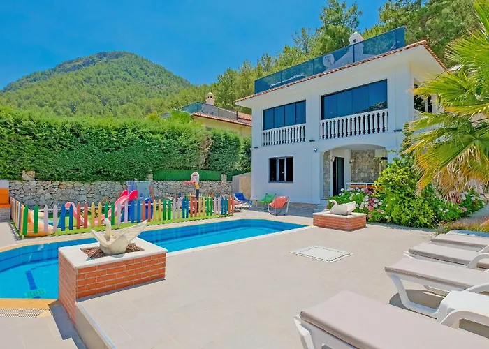 Villa Xclusive