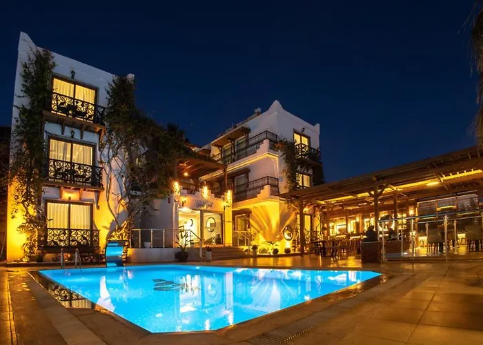 West Coast Boutique Hotel