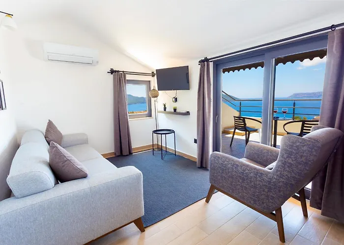 Lobelya Suites