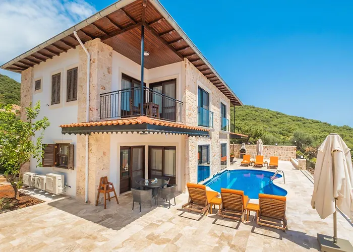 White Garden Villas