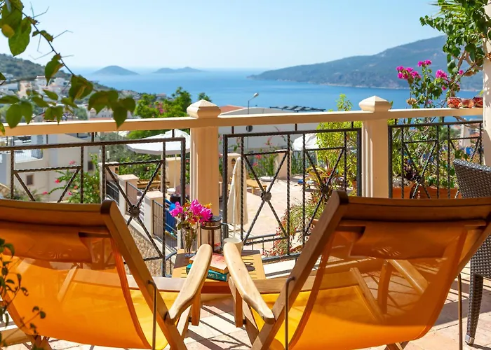 Kalkan Apartment With Bay Views