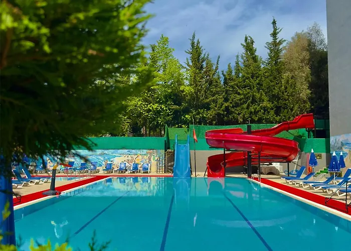 Grand Alisa Hotel