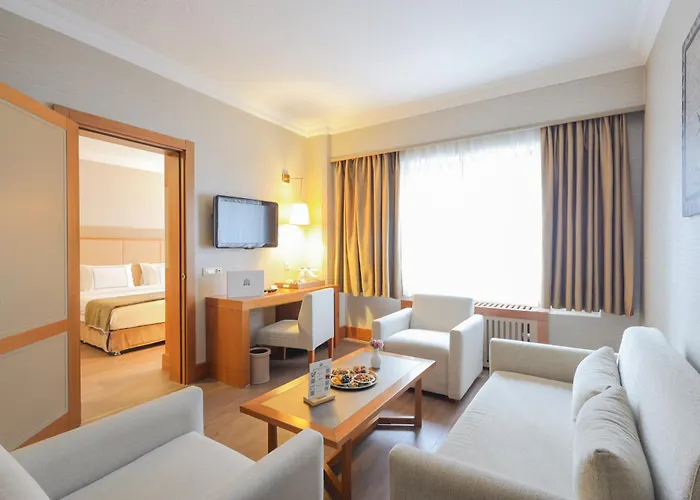 Tugcan Hotel