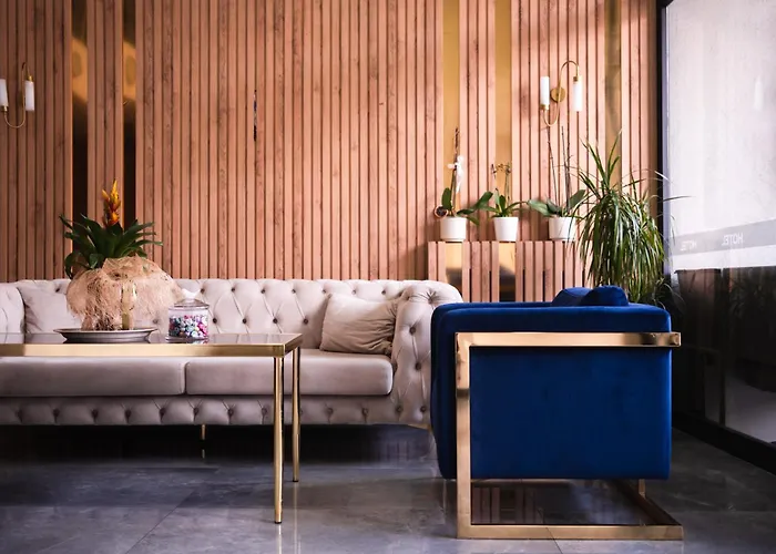 Polek Hotel