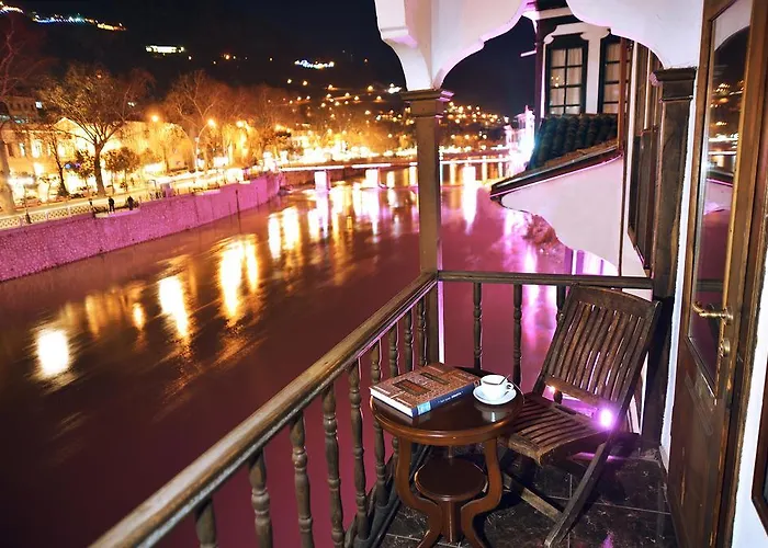 Uluhan Hotel