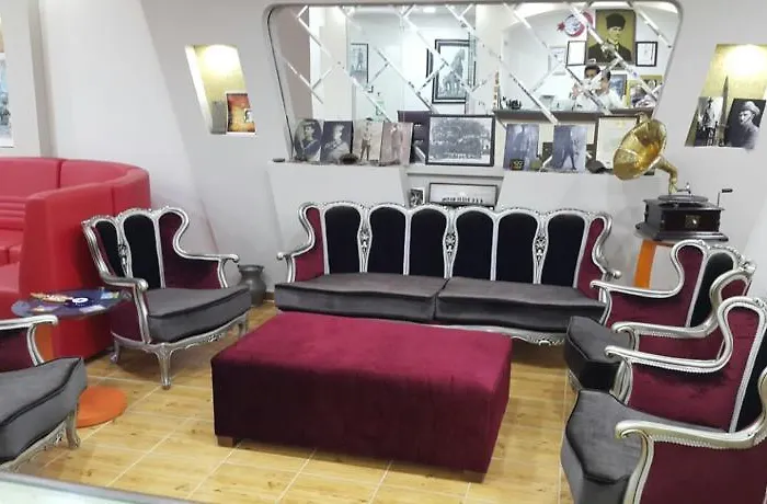 Tj\'S Hotel