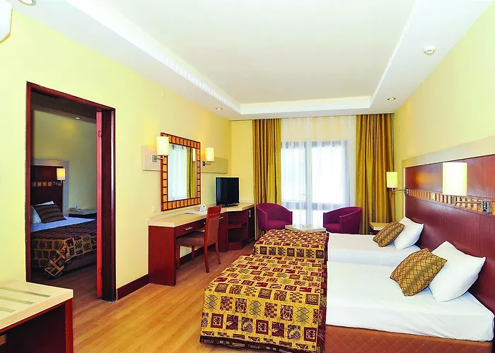 Green Beach Resort