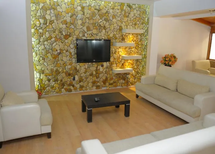 Koz Eren Otel Cesme