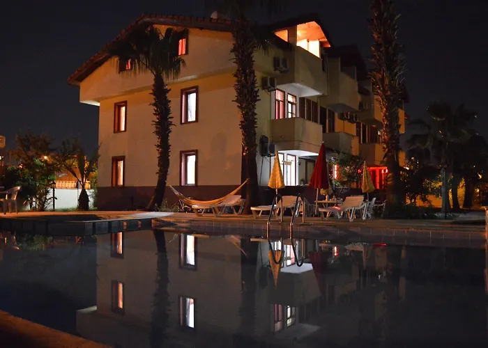 Erasmus Apart Hotel