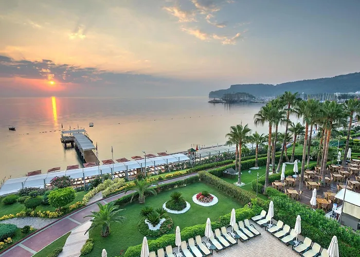 Golden Lotus Hotel
