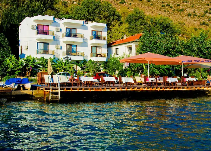 Dinc Hotel