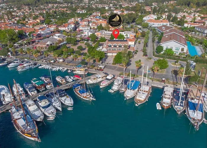 Hotel Marina Bay Goecek