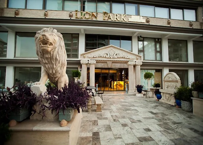 Lion Park Suites & Residence Hotel