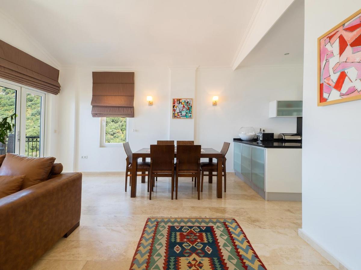 Hideaway Penthouse *