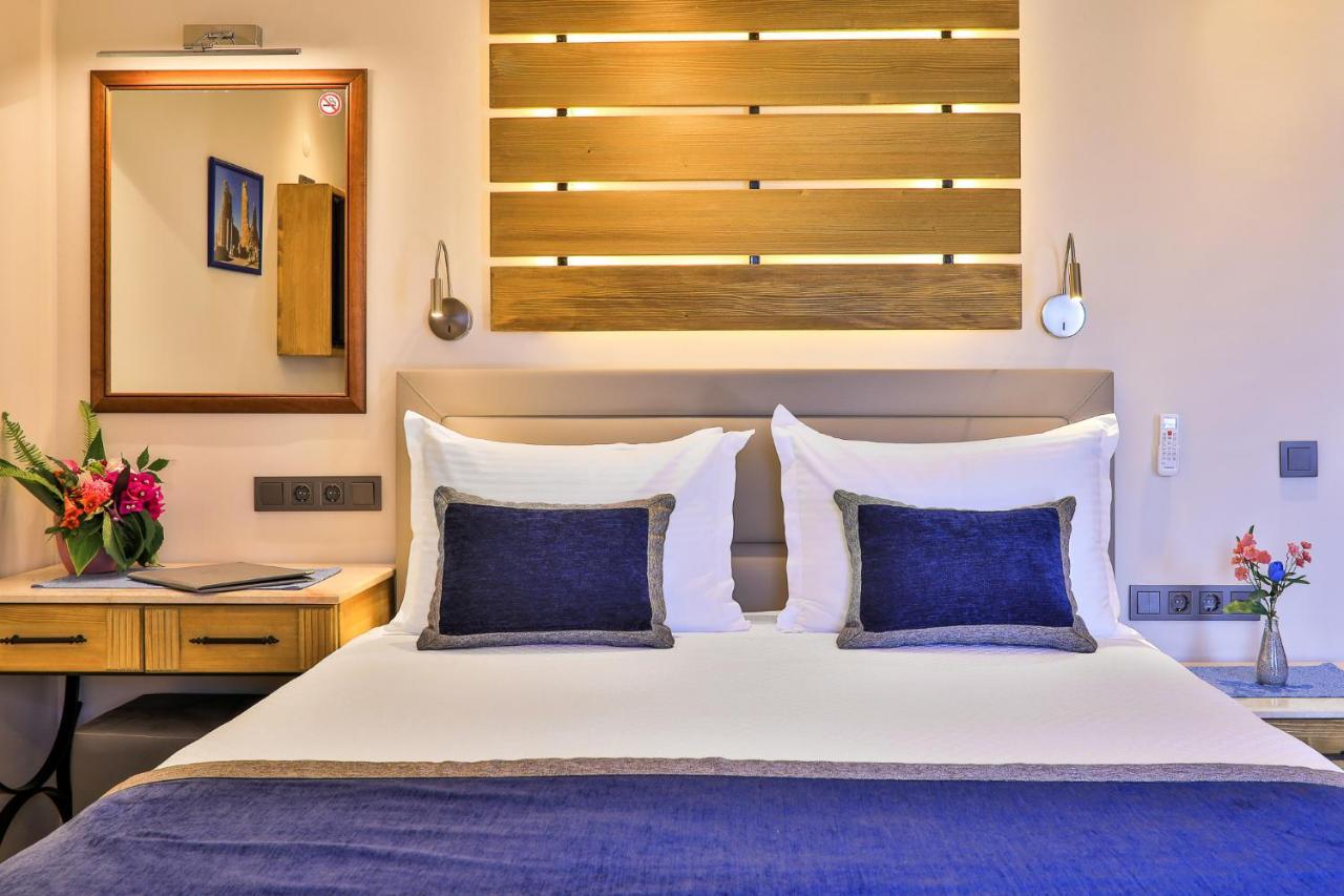 Hadrian Hotel