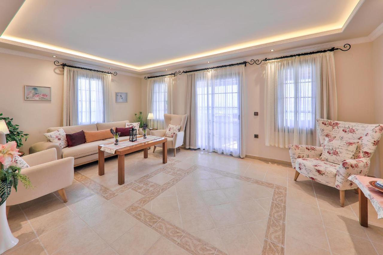 Hadrian Hotel