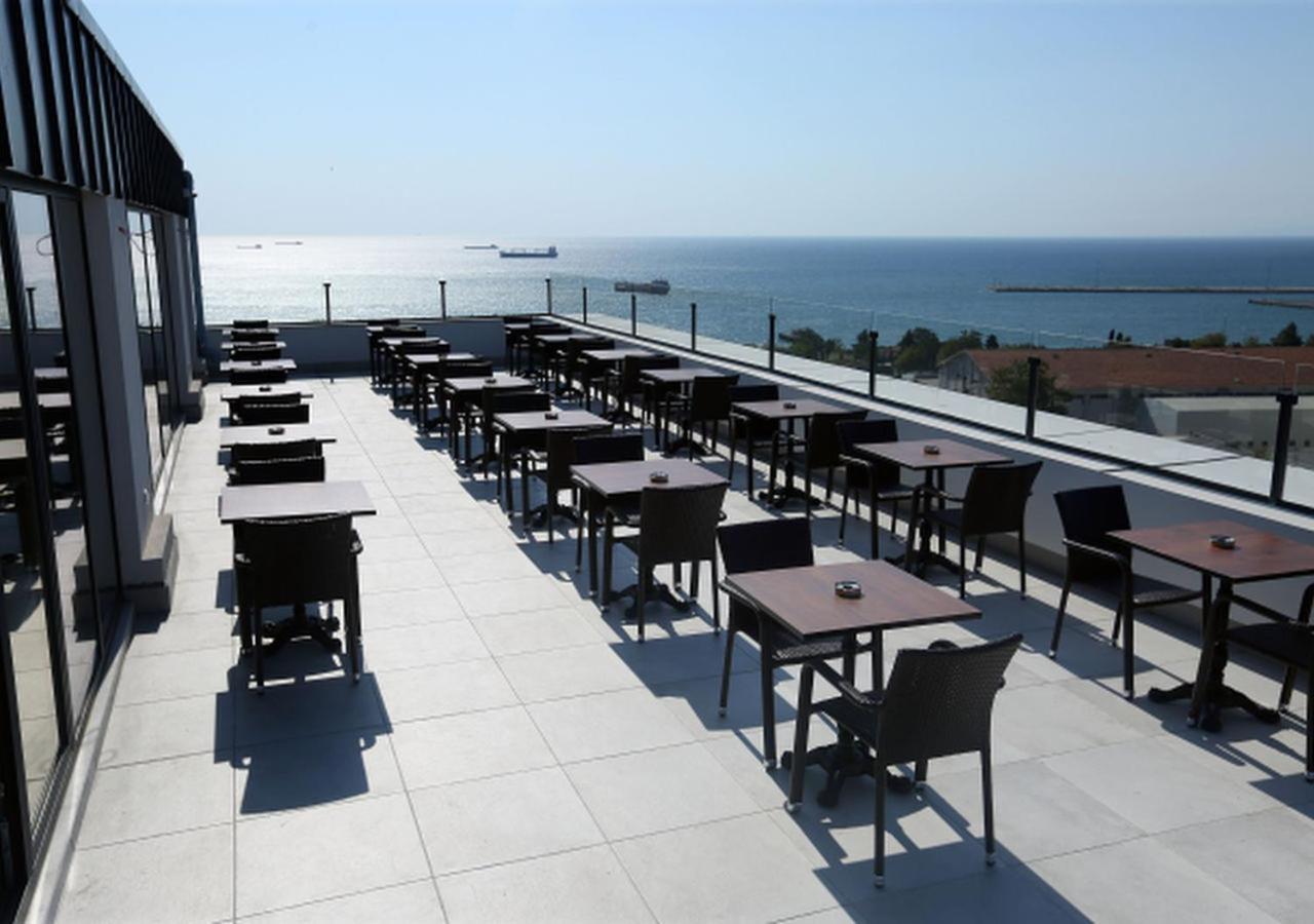 Hotel Des'otel