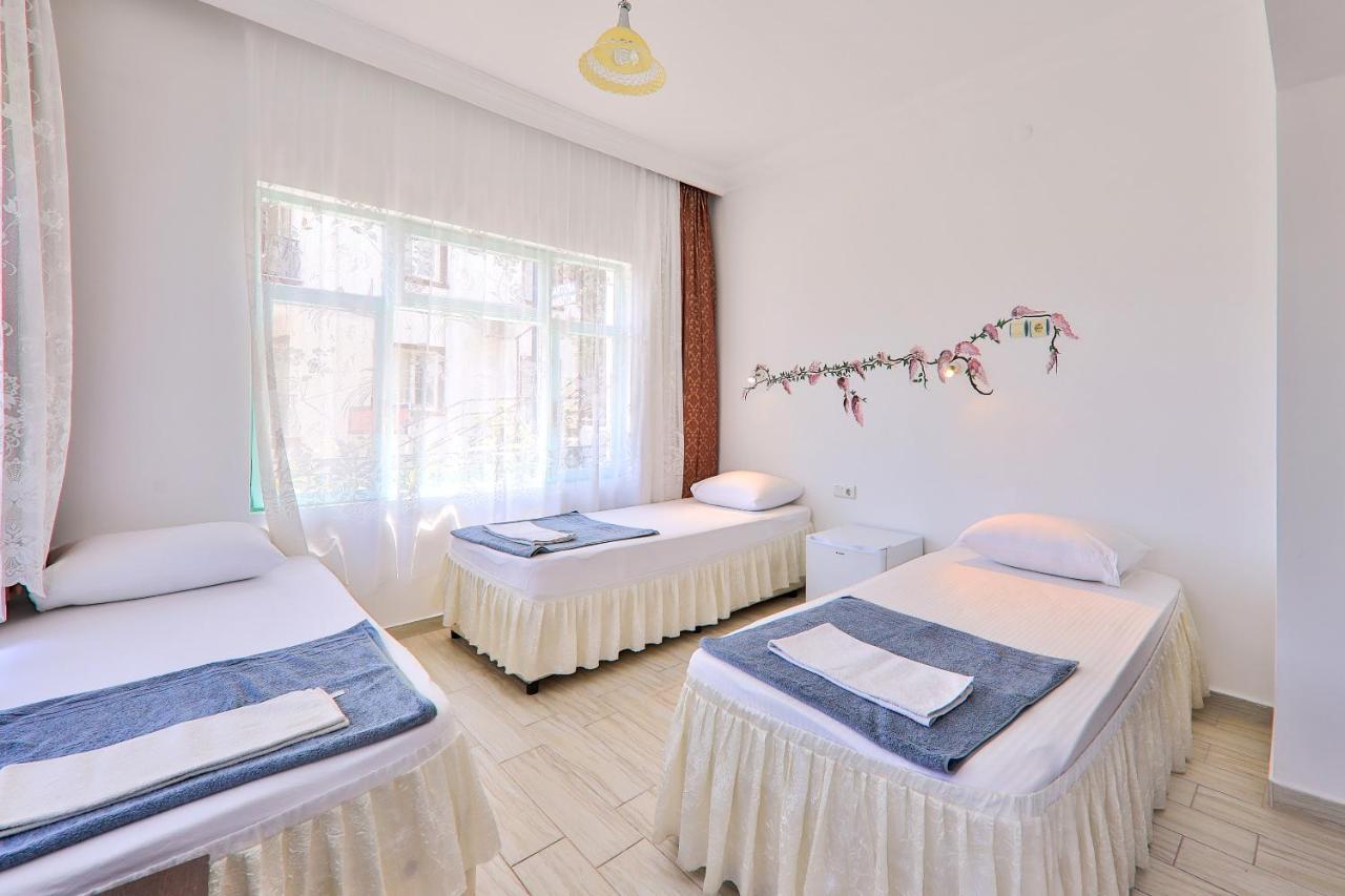 Santosa Guest house