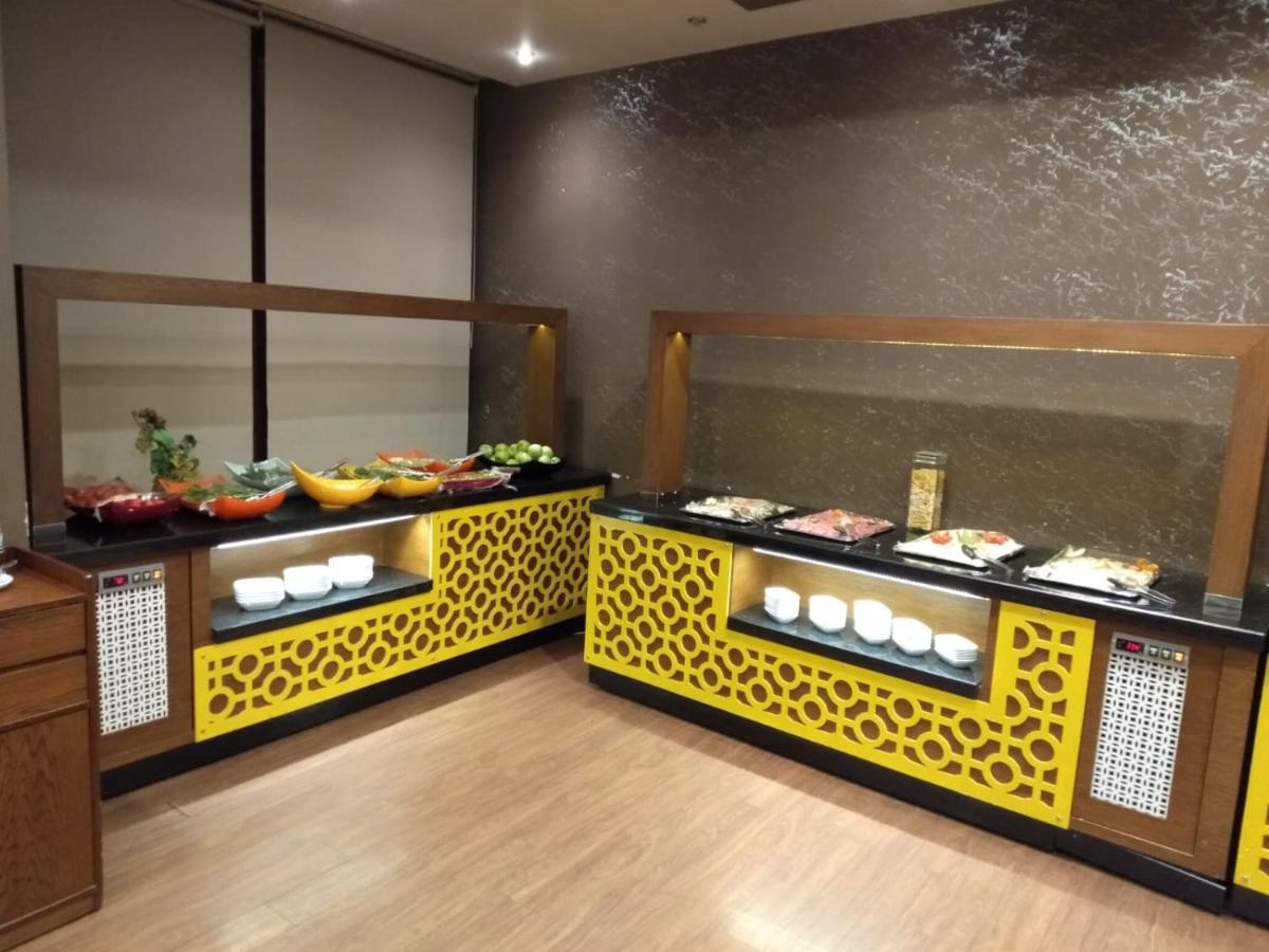 Hotel Akol 4*