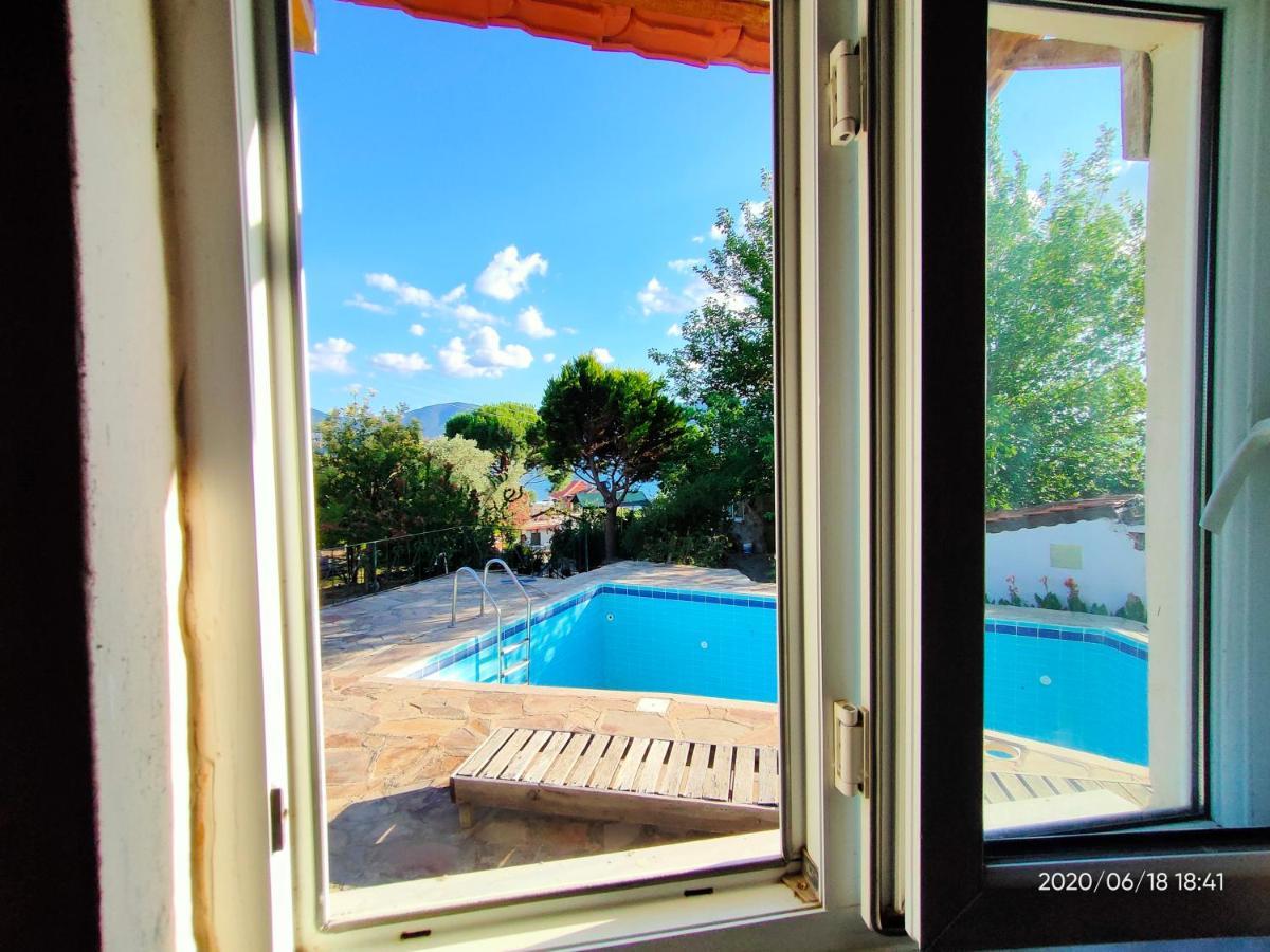 Guest house Selenes 3*