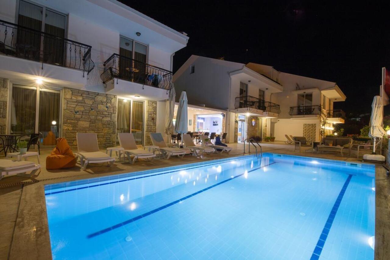 Bed & Breakfast Beyaz Ev Datca