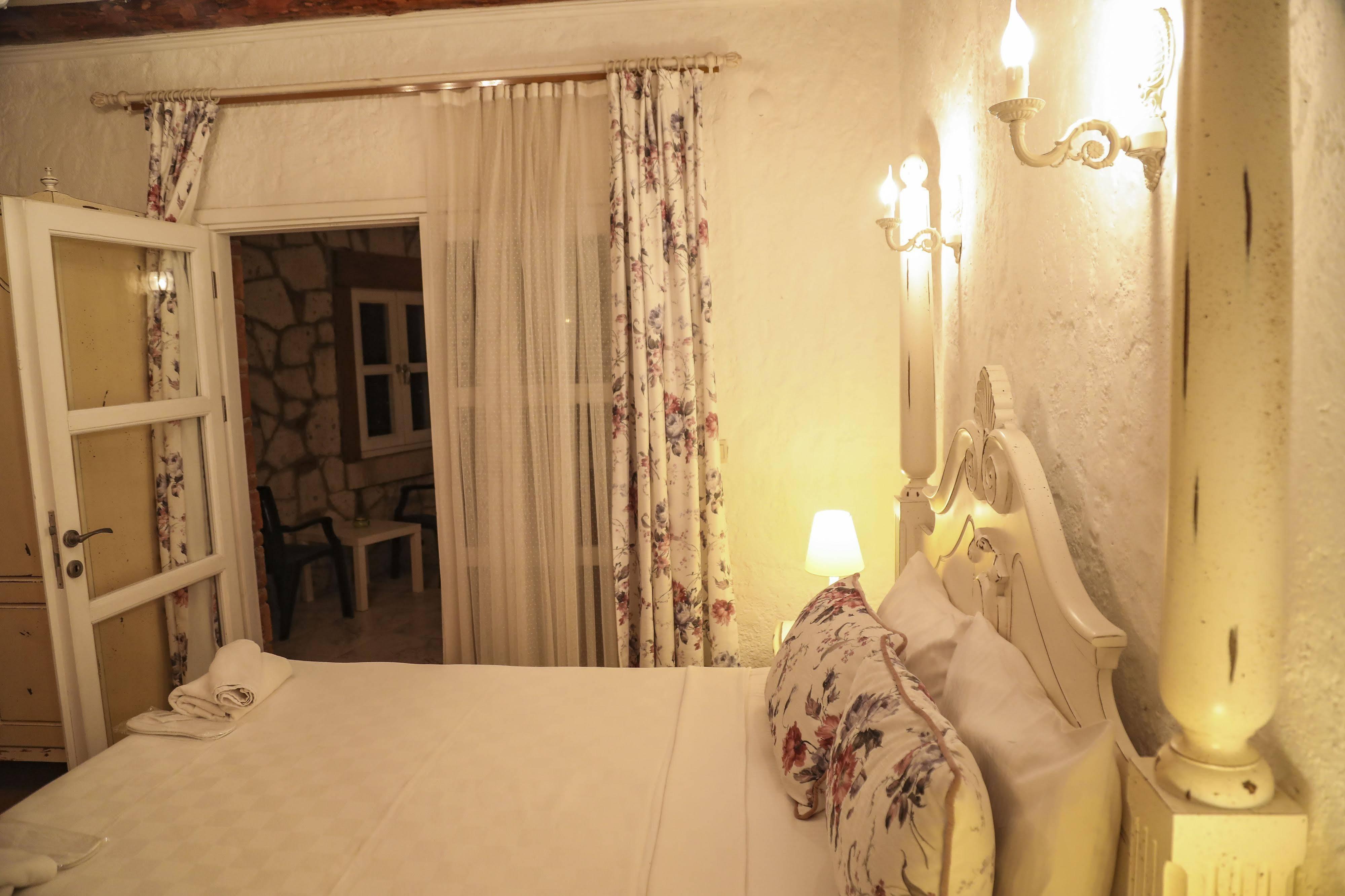 Hotel Sari Gelin 2*