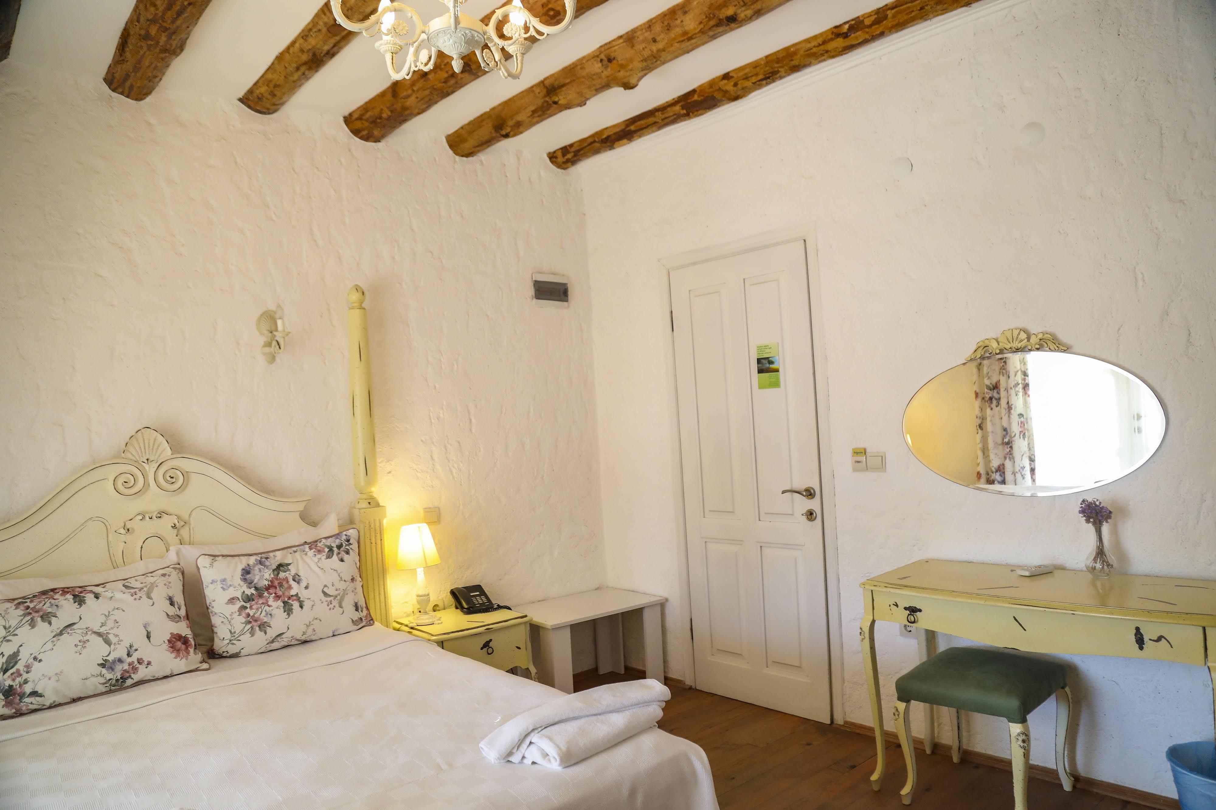 Sari Gelin Hotel Alacati