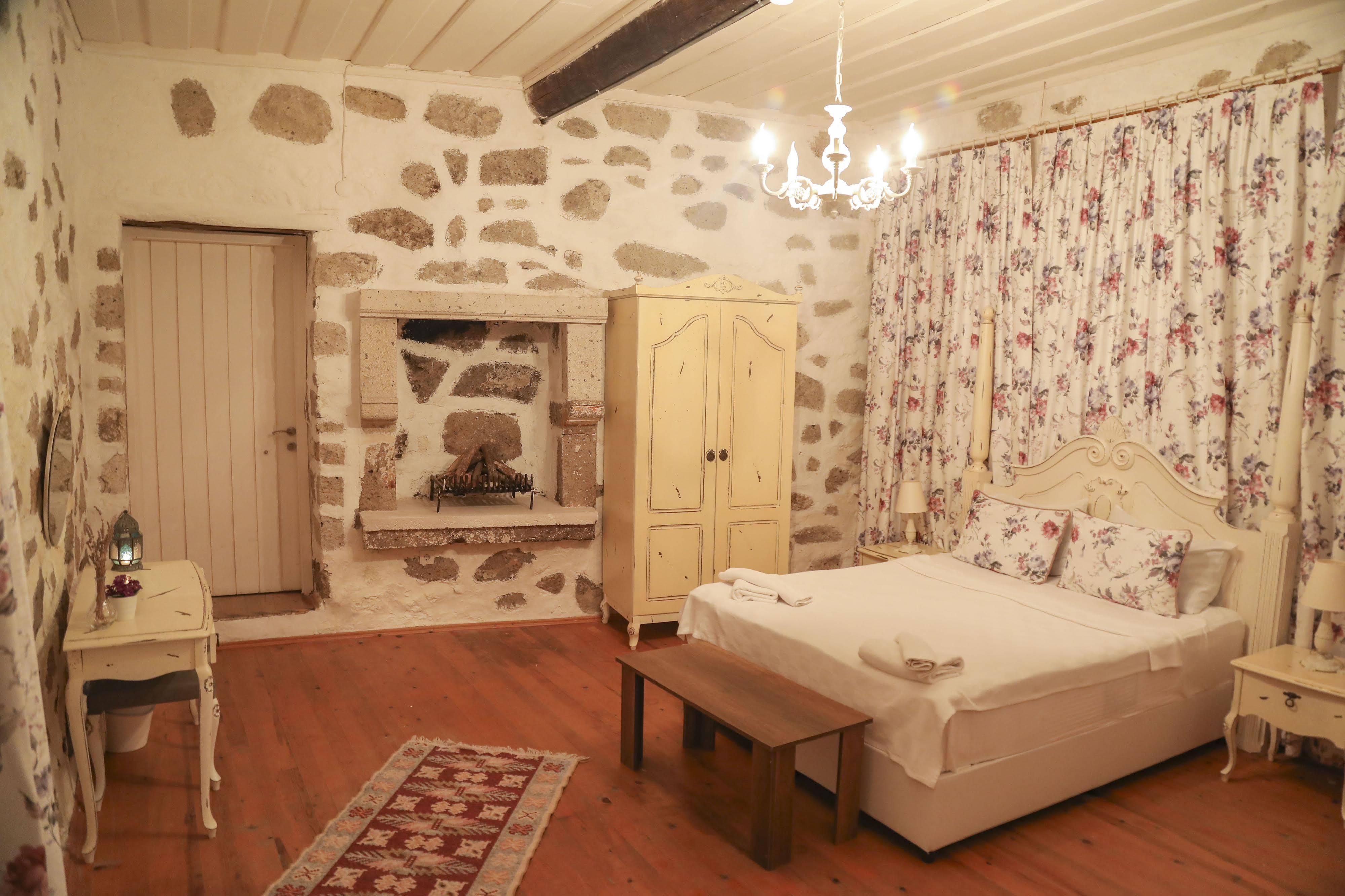 Hotel Sari Gelin