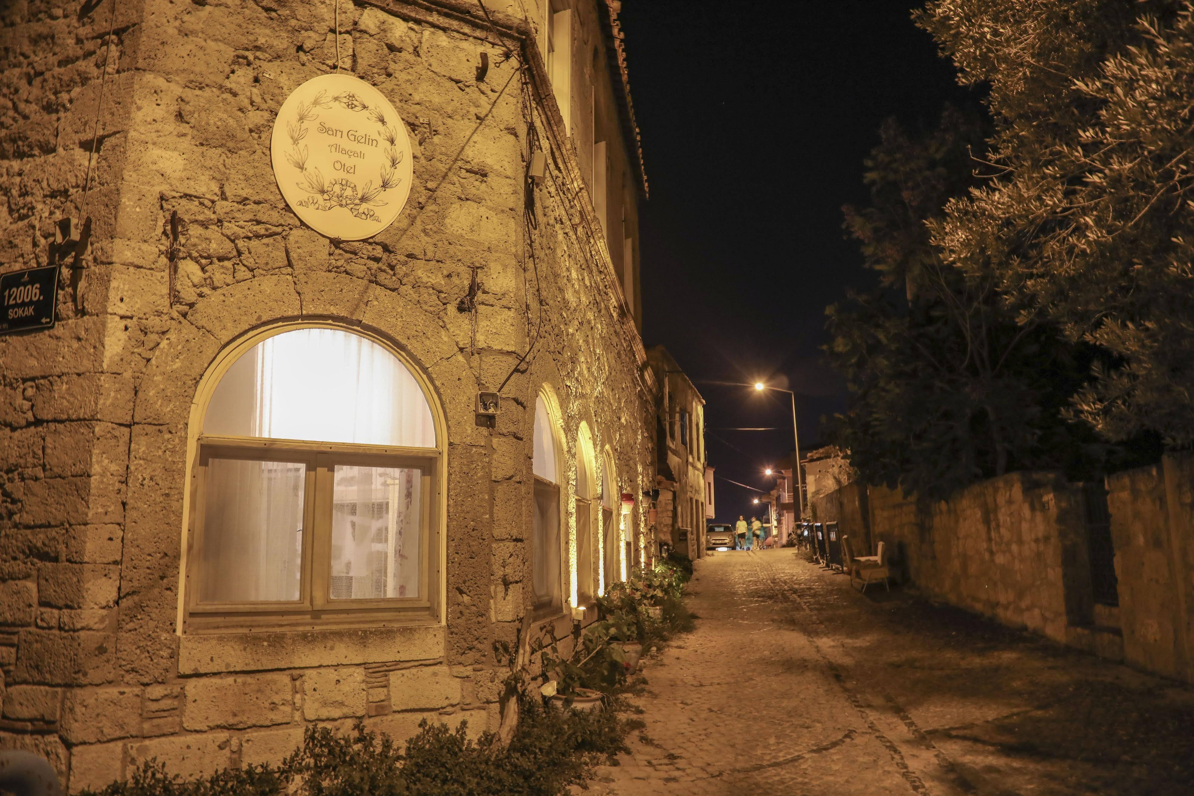Sari Gelin Alacati