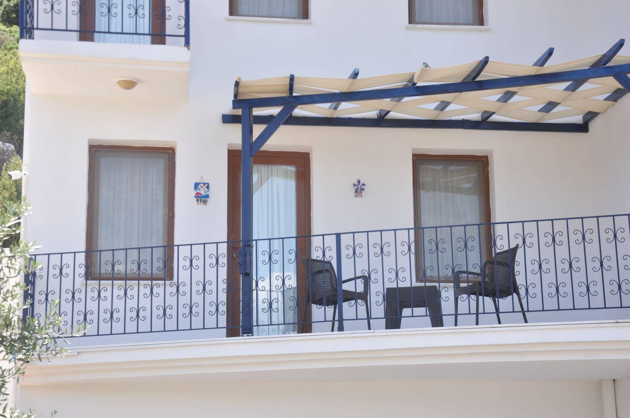 Lacivert Boutique Hotel Aparthotel 2*