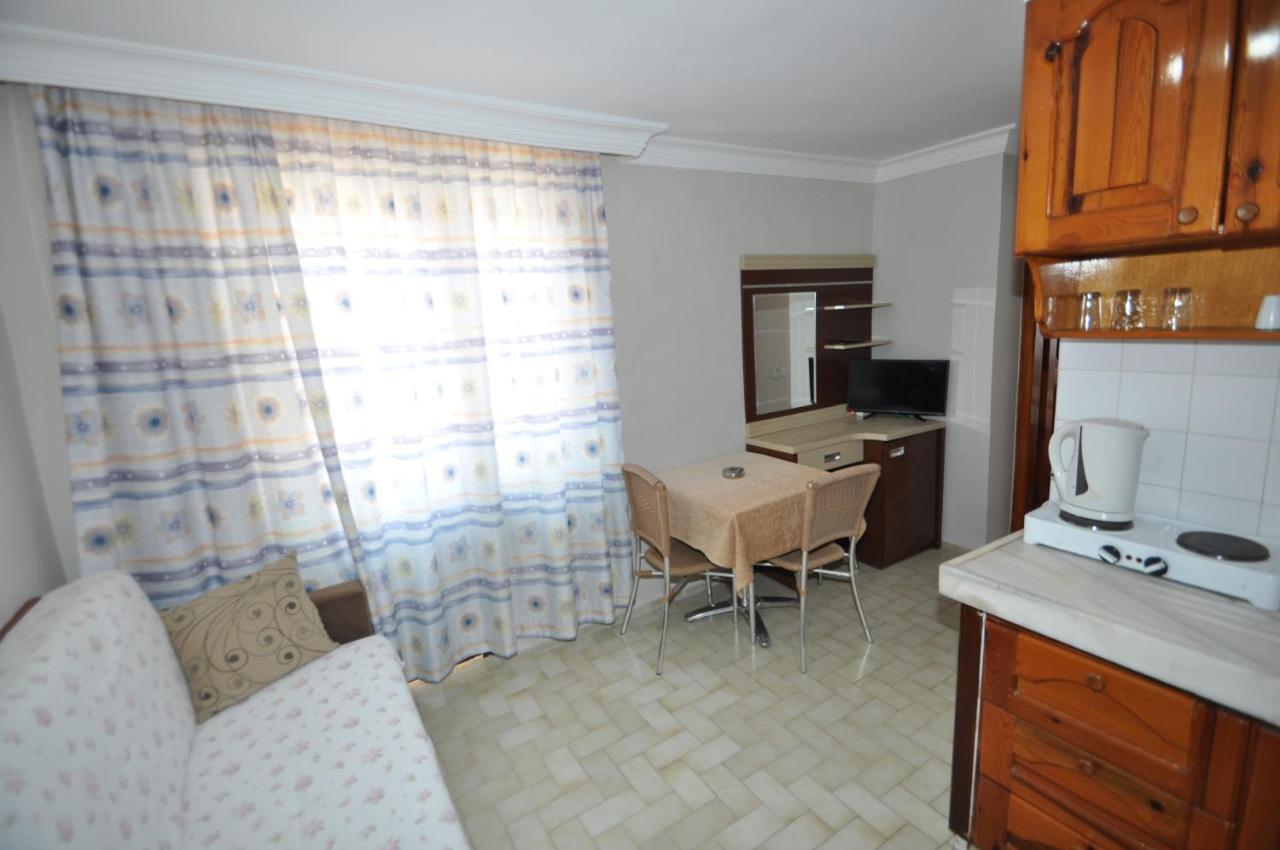 Defne & Zevkim Aparthotel Marmaris