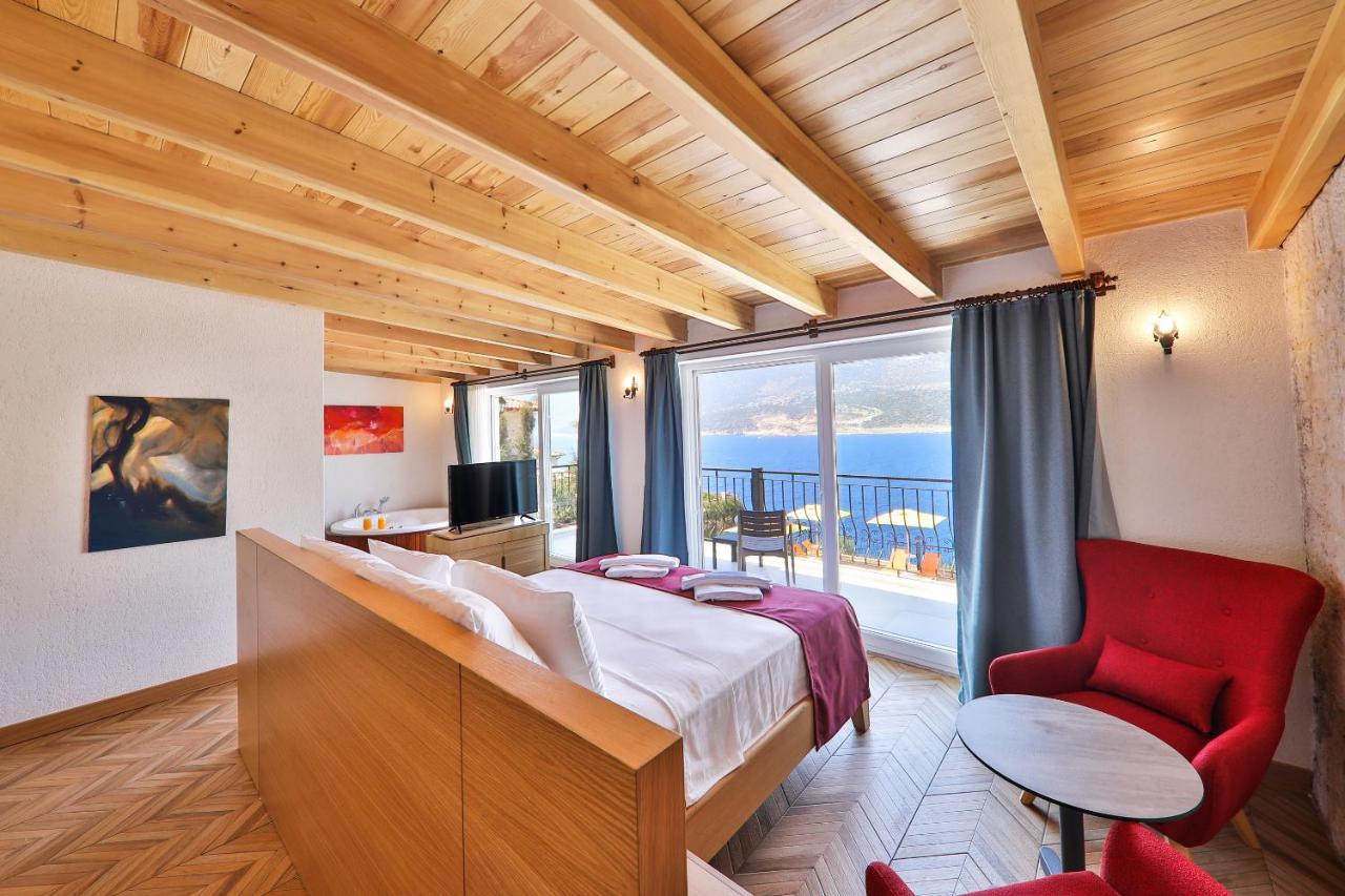 Atalante Hotel