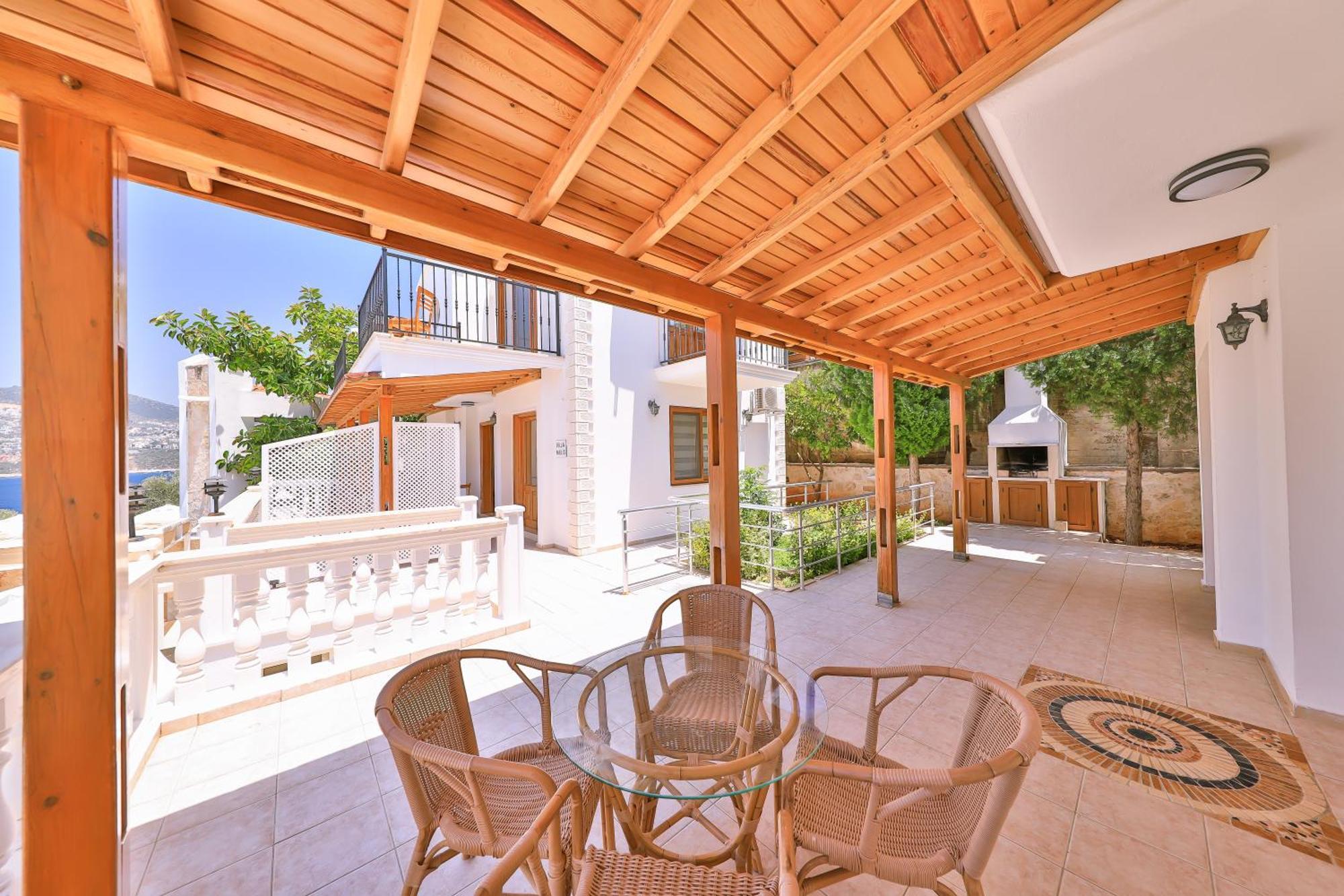 Kuluhana & Kalkan 3*