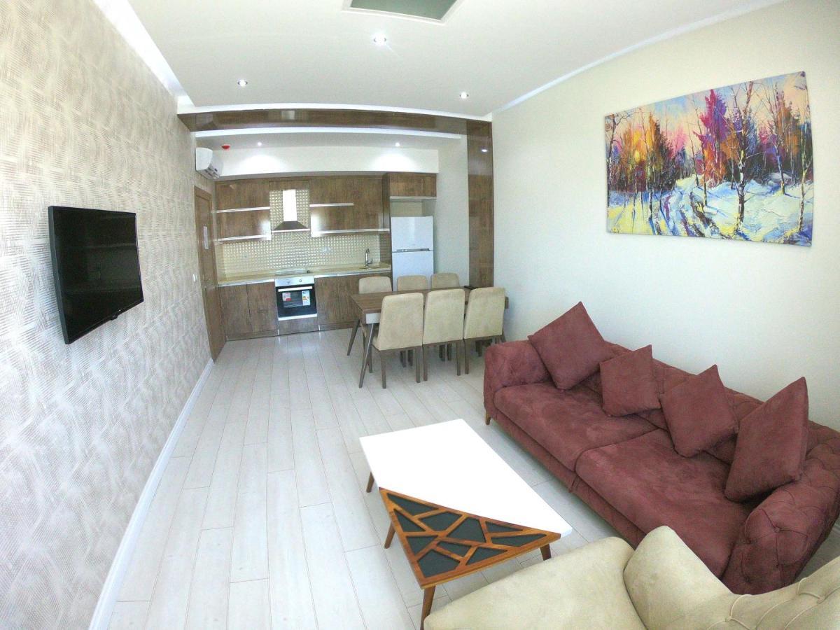 Happy Family Aparthotel 3*